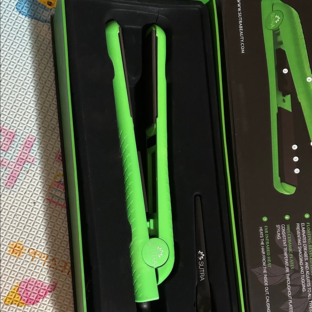 Sutra  Hair Straightener